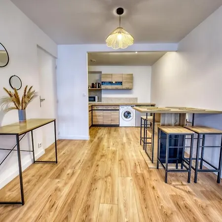 Apartment La Clemence - Close To Train Station - Garage