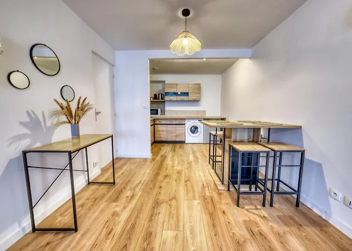 Apartment La Clemence - Close To Train Station - Garage