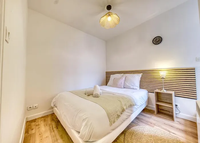 La Clemence - Close To Train Station - Garage Reims