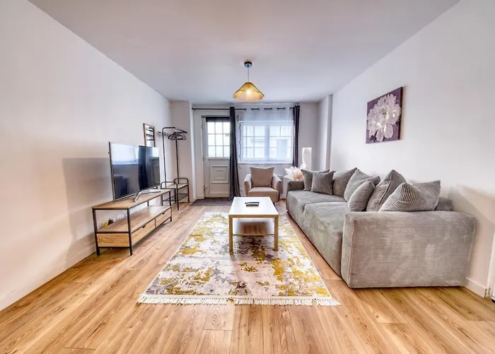 La Clemence - Close To Train Station - Garage Reims